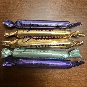 5 Bond No. 9 samples